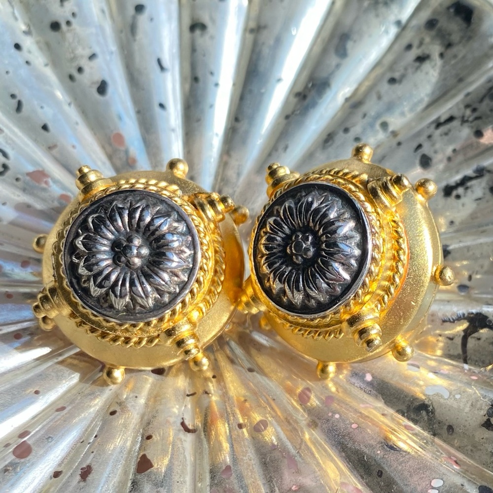 Rare Vintage Linda Levinson Post Earrings Made in America